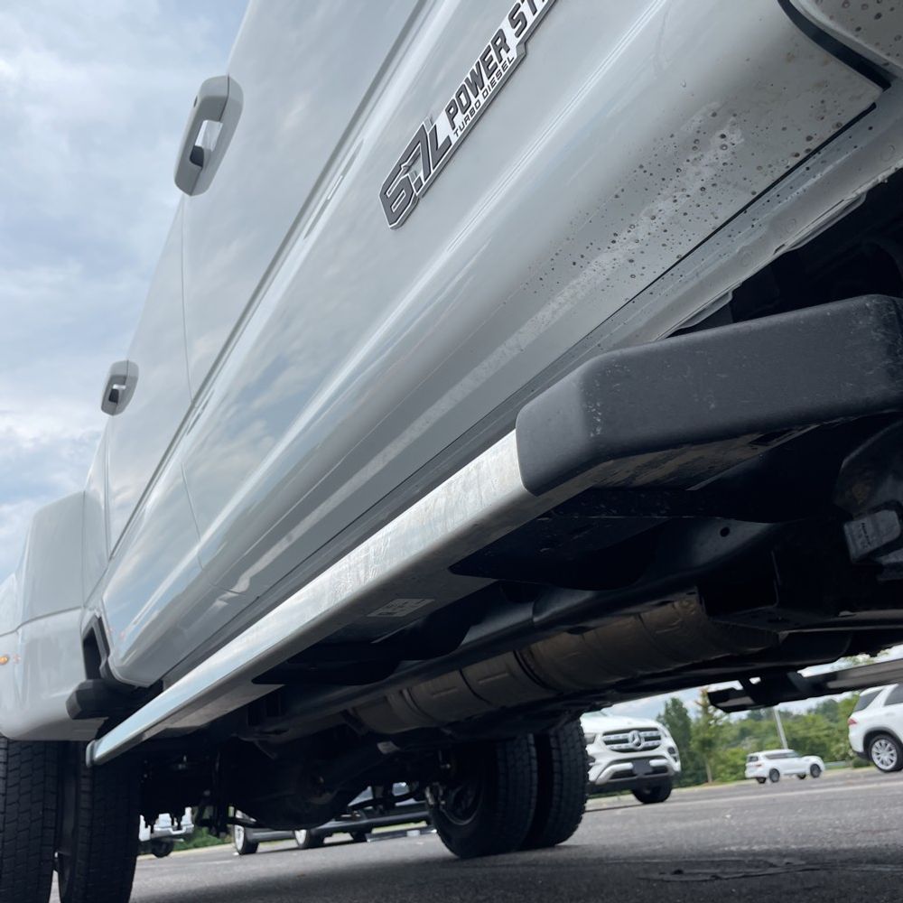 2025 Ford F-450 Super Duty Lariat