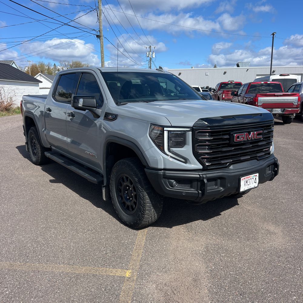 2024 GMC Sierra 1500 AT4X