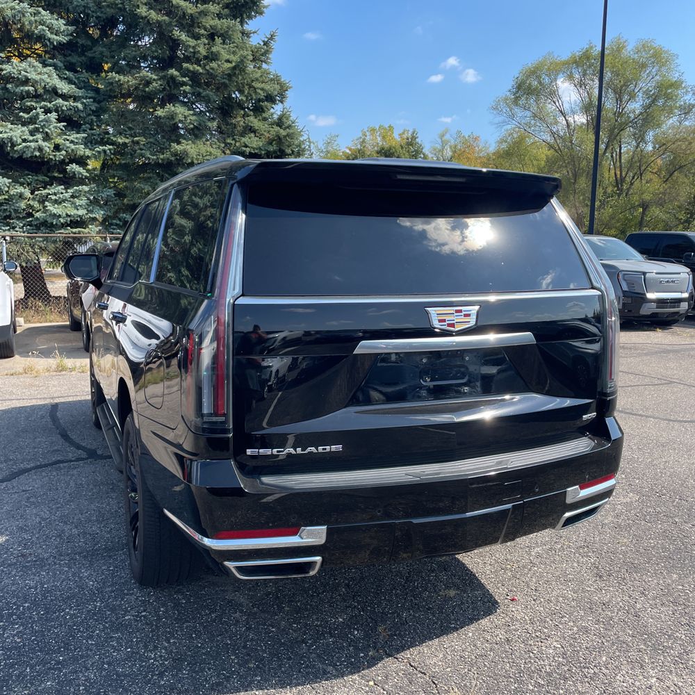 2025 Cadillac Escalade Premium Luxury