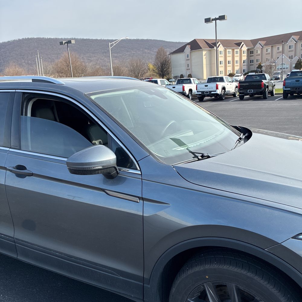 2022 Volkswagen Tiguan SE 4Motion photo 14
