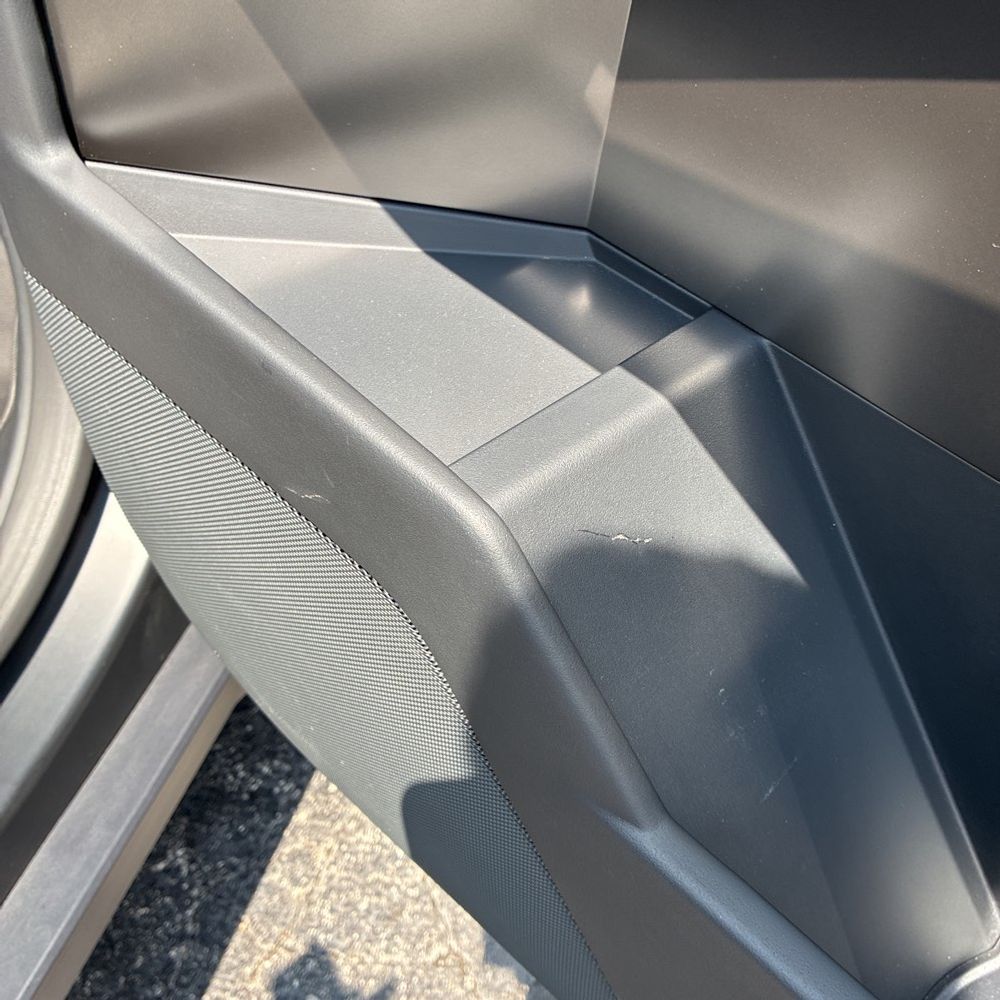 2024 Tesla Cybertruck Base