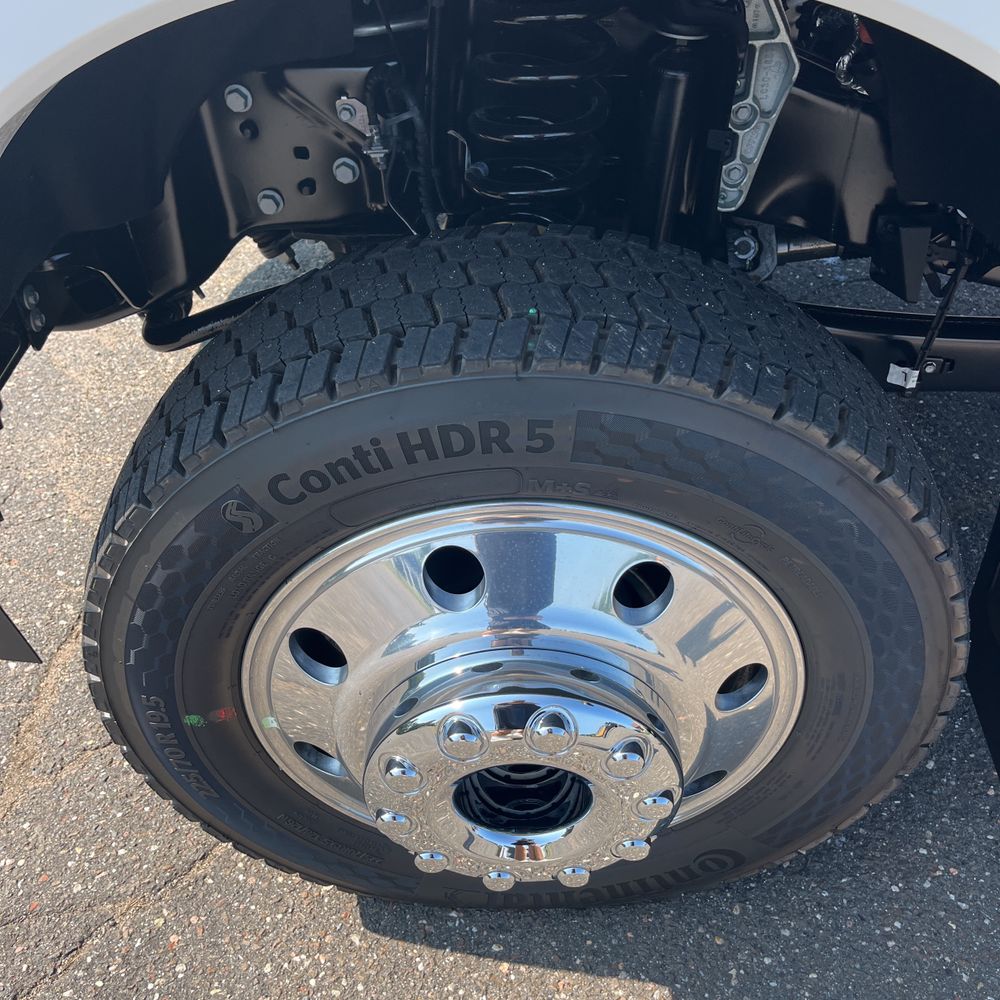2025 Ford F-450 Super Duty Platinum