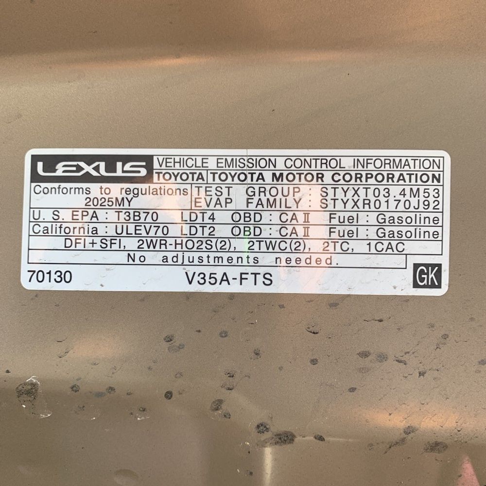 2025 Lexus LX 700h Overtrail