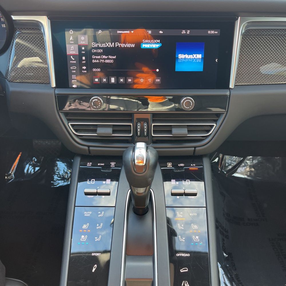 2024 Porsche Macan S