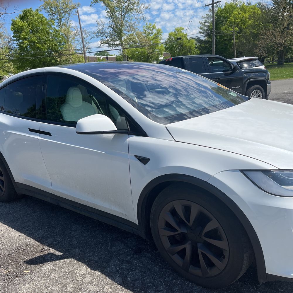 2022 Tesla Model X Base