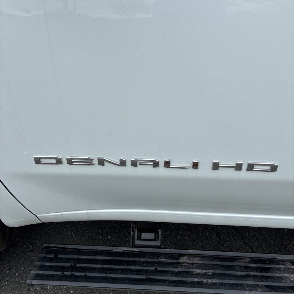 2025 GMC Sierra 3500HD Denali