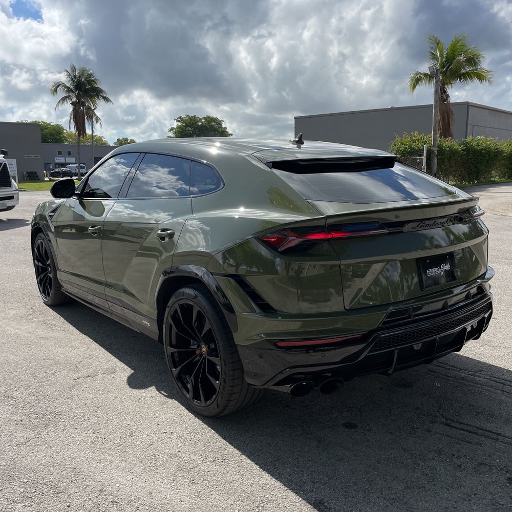 2024 Lamborghini Urus S