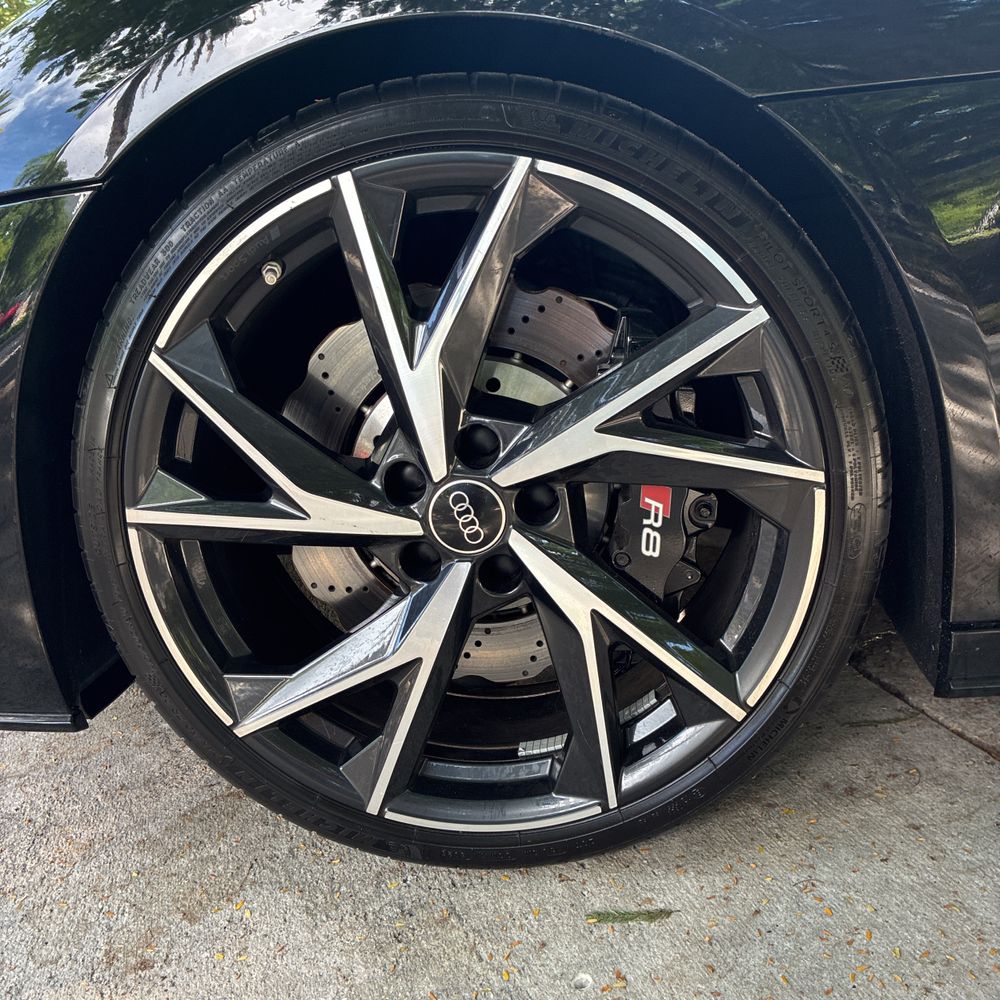 2023 Audi R8 V10 Performance