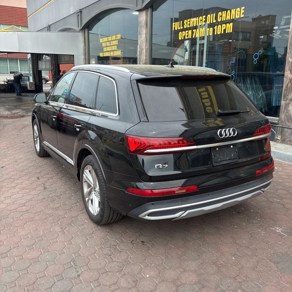 2023 Audi Q7 Prestige