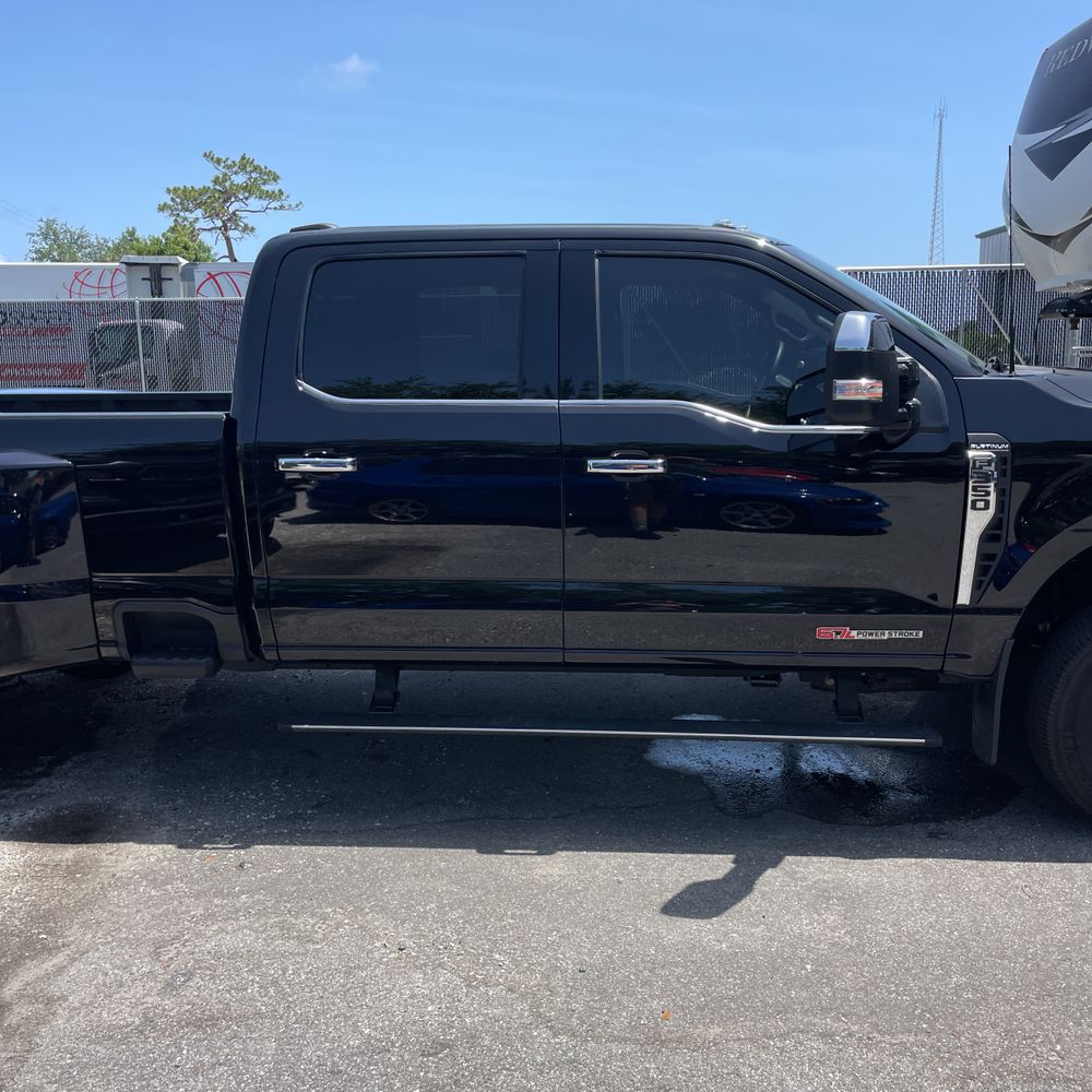 2023 Ford F-350 Super Duty Platinum