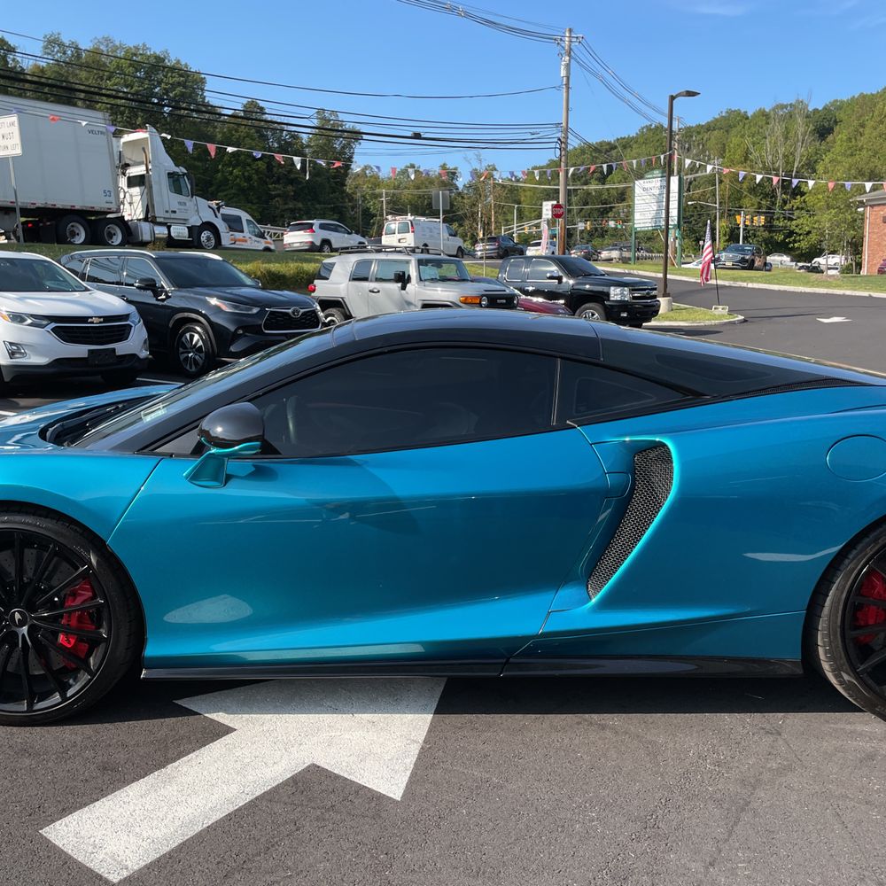 2023 McLaren GT