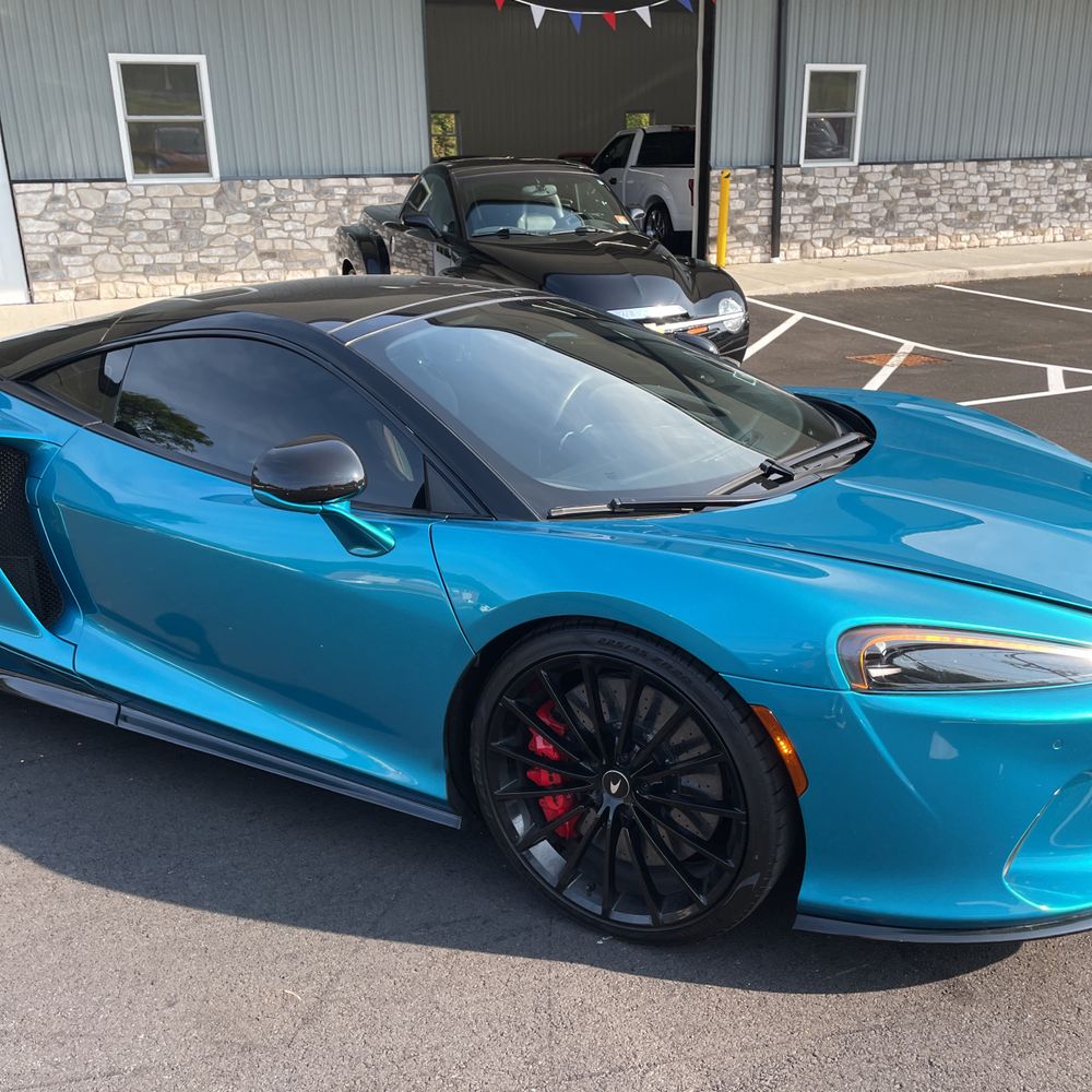 2023 McLaren GT