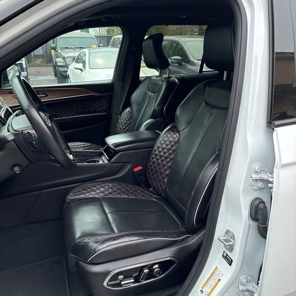 2022 Jeep Grand Cherokee 4xe Summit 4x4
