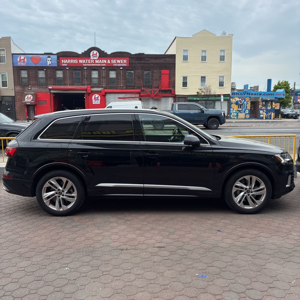 2023 Audi Q7 Prestige