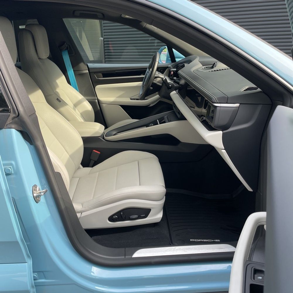 2024 Porsche Macan EV 4