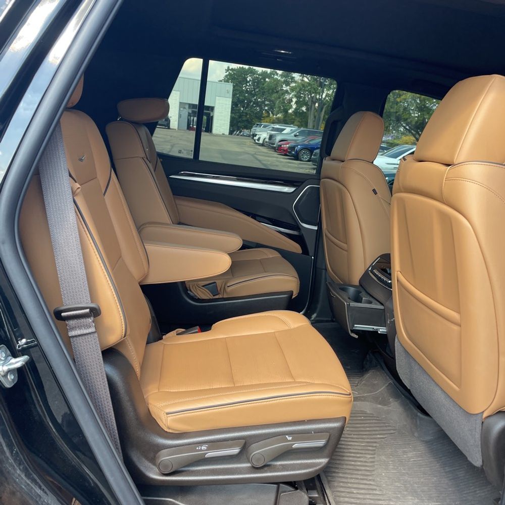 2025 Cadillac Escalade Premium Luxury