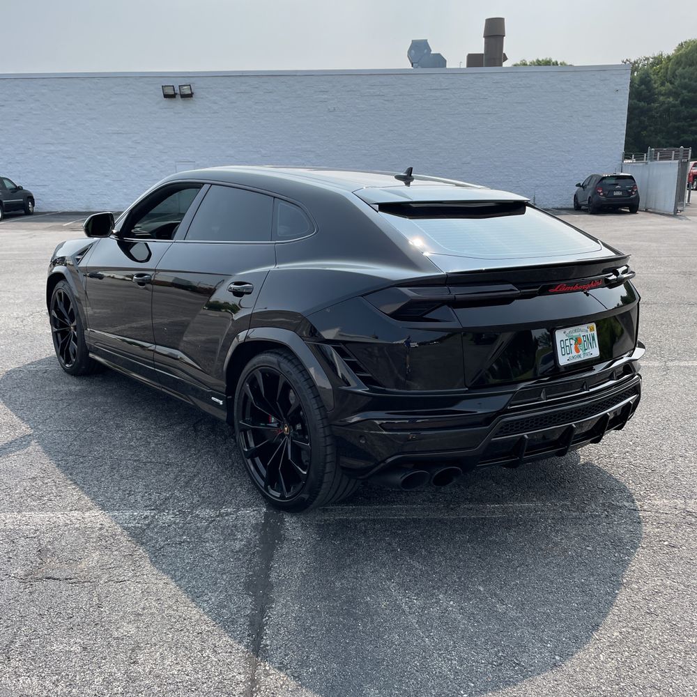 2023 Lamborghini Urus S