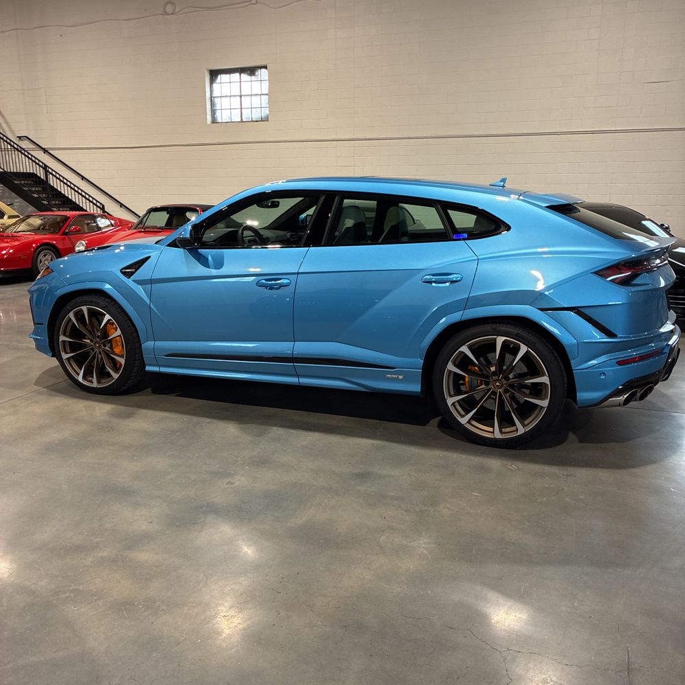 2023 Lamborghini Urus S