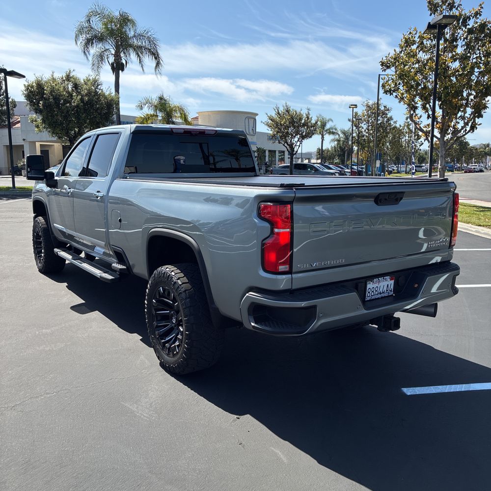 2024 Chevrolet Silverado 3500HD High Country