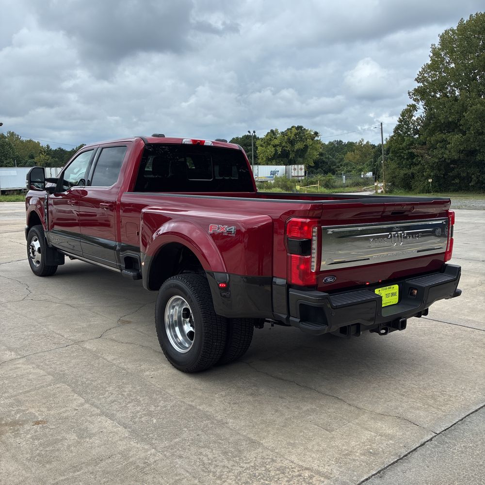 2025 Ford F-350 Super Duty King Ranch