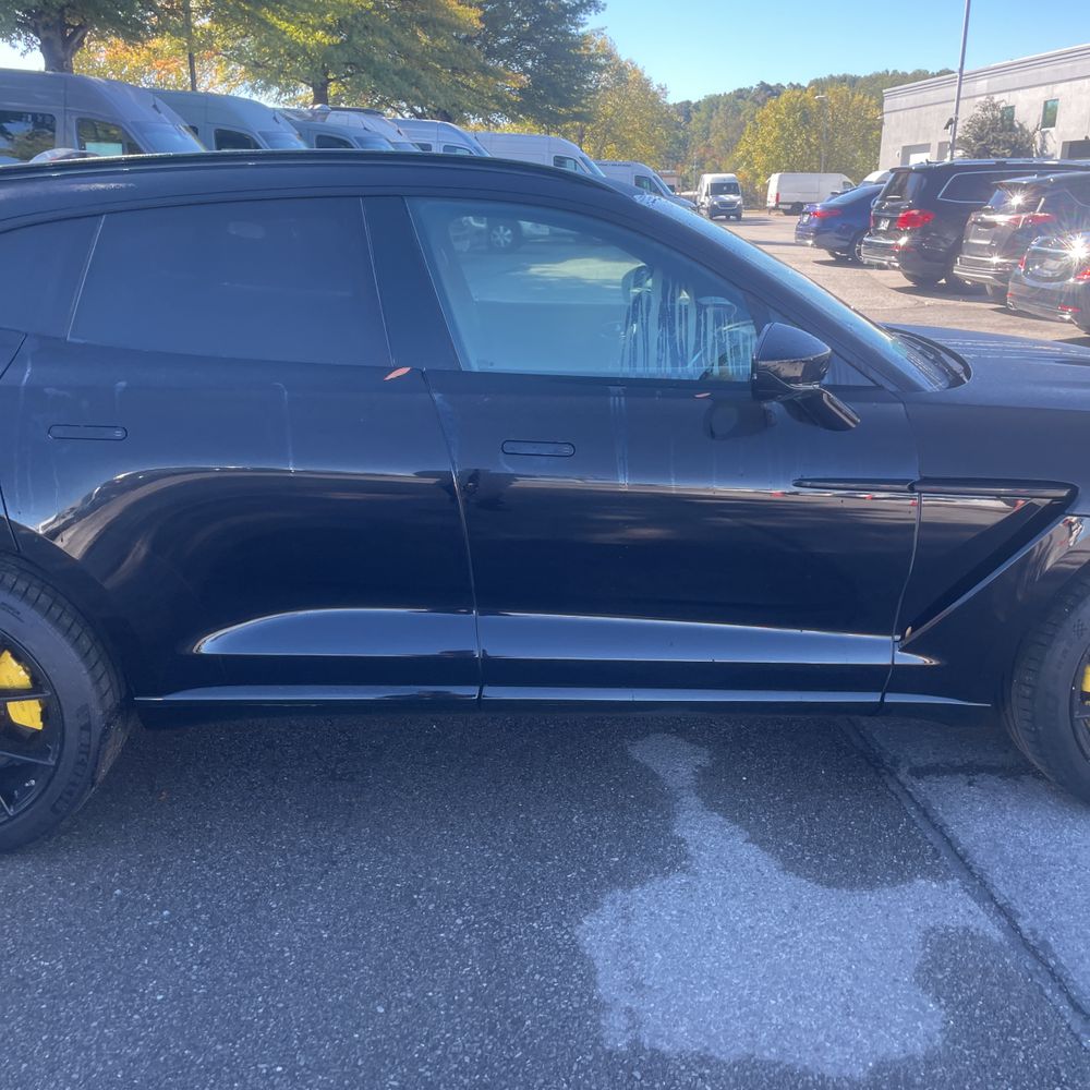 2021 Aston Martin DBX