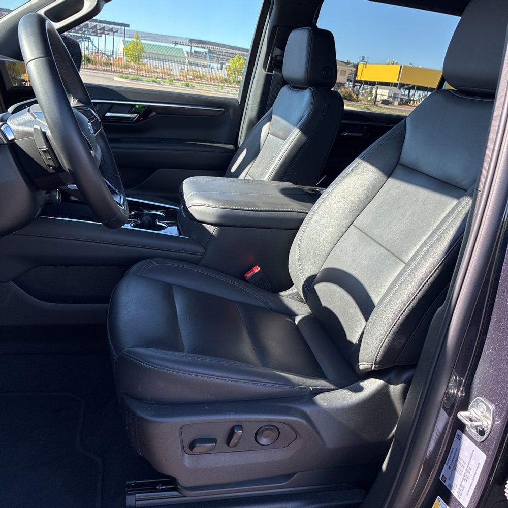 2025 Chevrolet Suburban Z71
