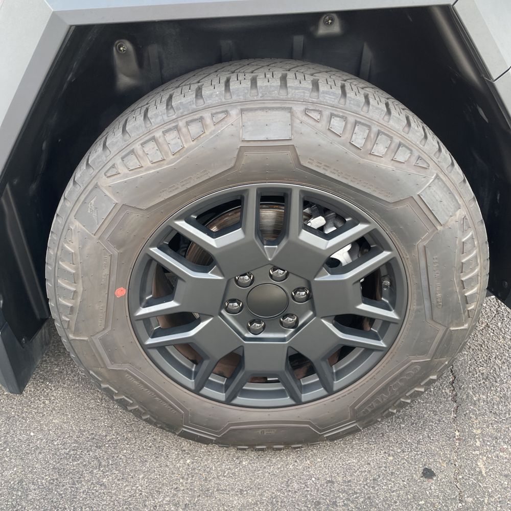 2024 Tesla Cybertruck Base