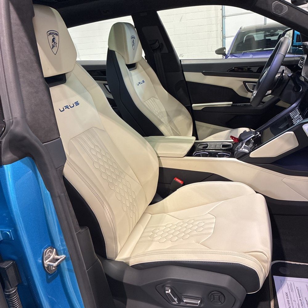 2023 Lamborghini Urus S