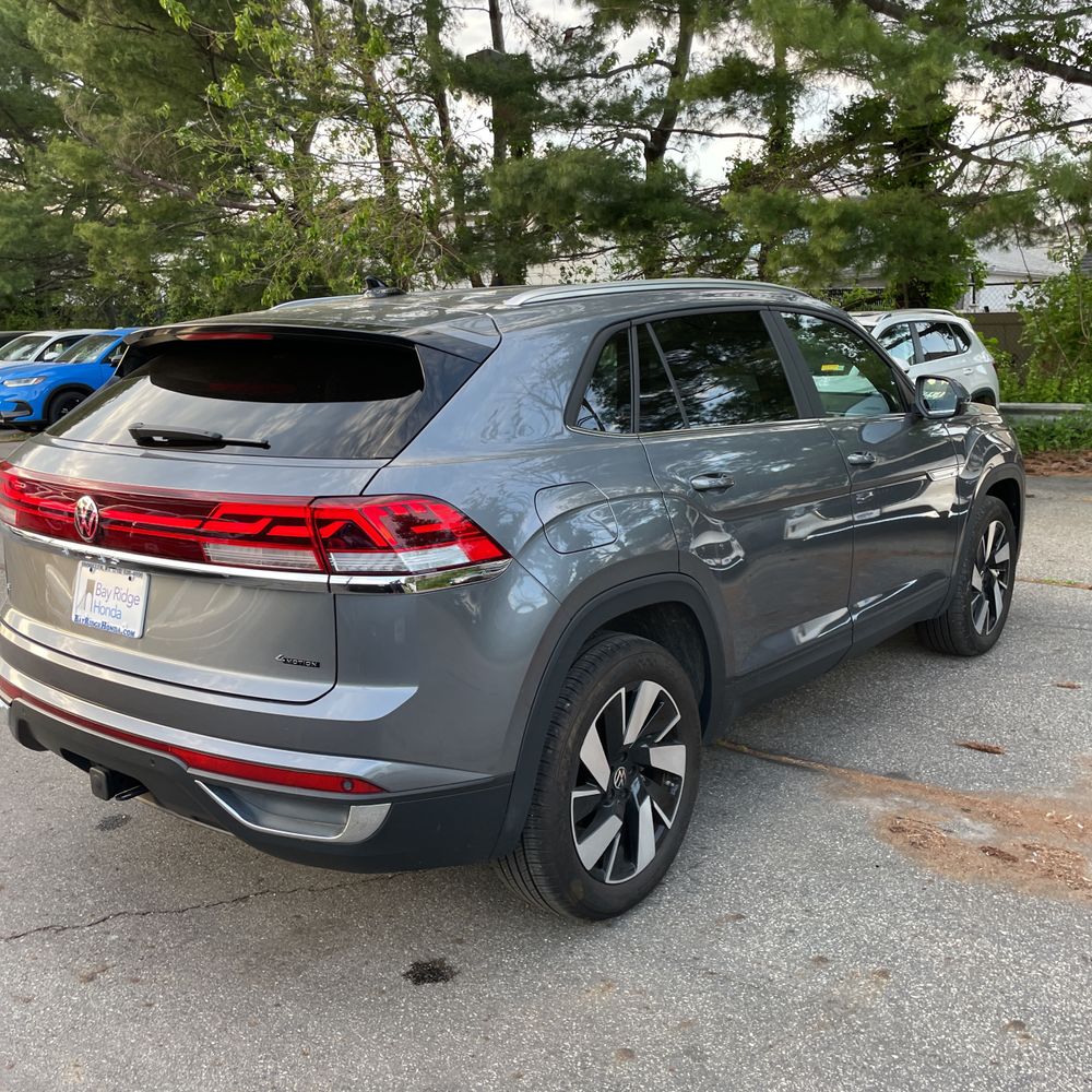 2024 Volkswagen Atlas Cross Sport SE 4Motion