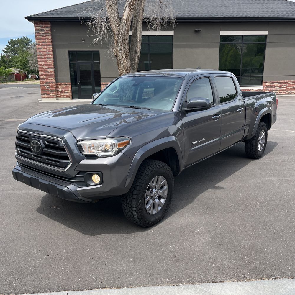 2018 Toyota Tacoma SR5 V6