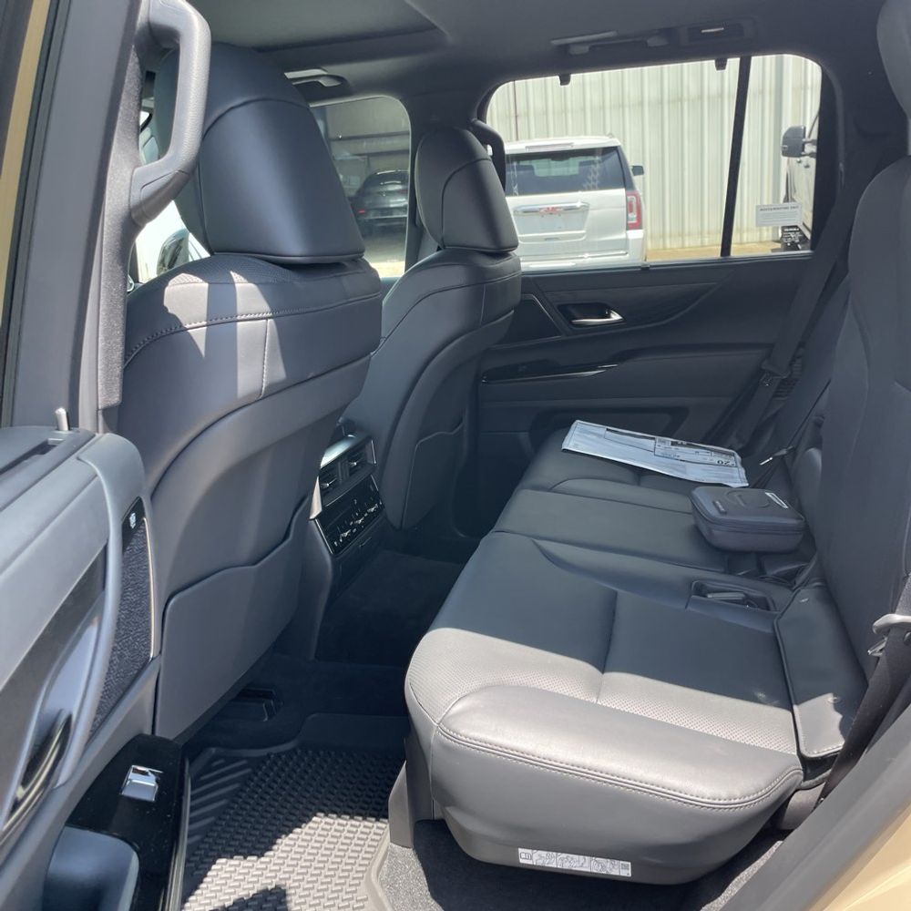 2025 Lexus LX 700h Overtrail
