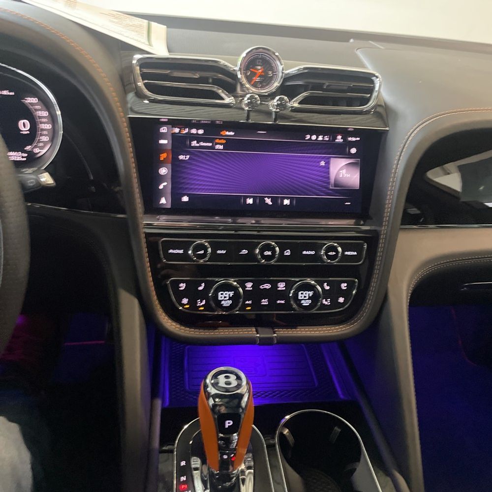 2024 Bentley Bentayga Base