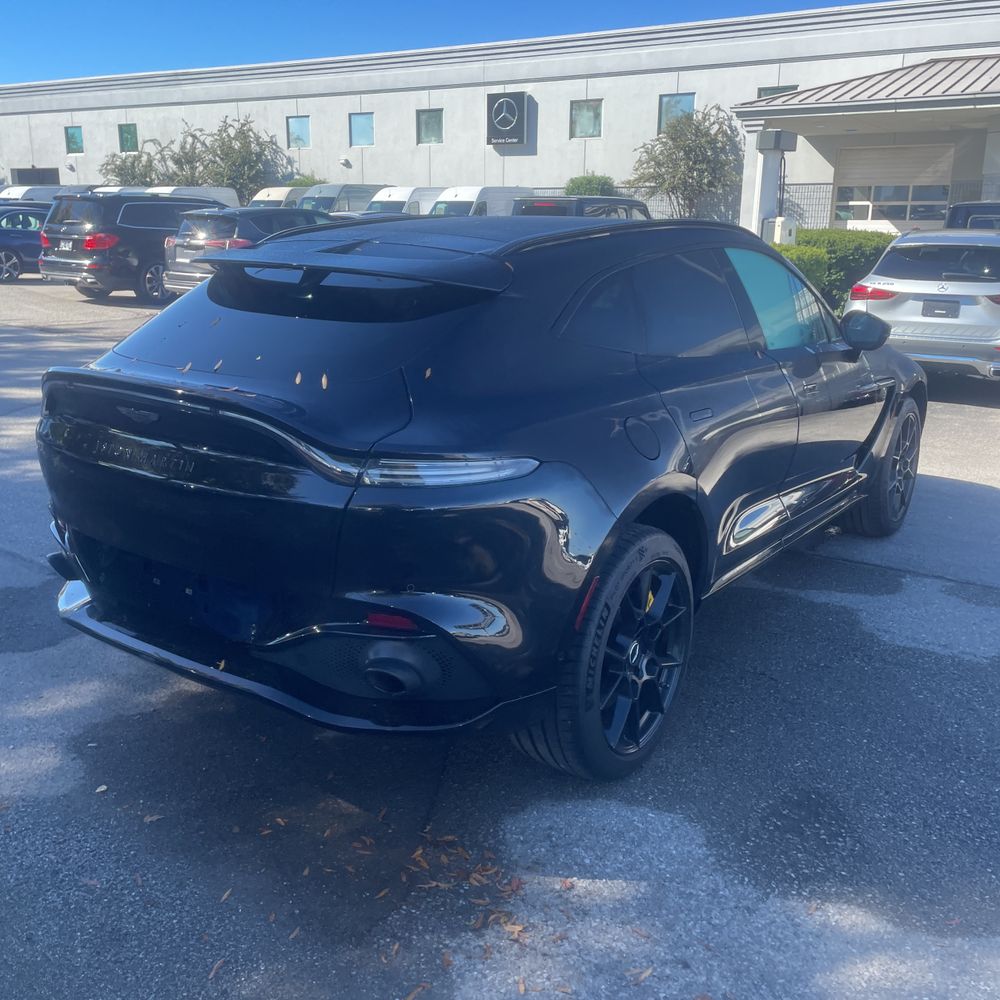 2021 Aston Martin DBX