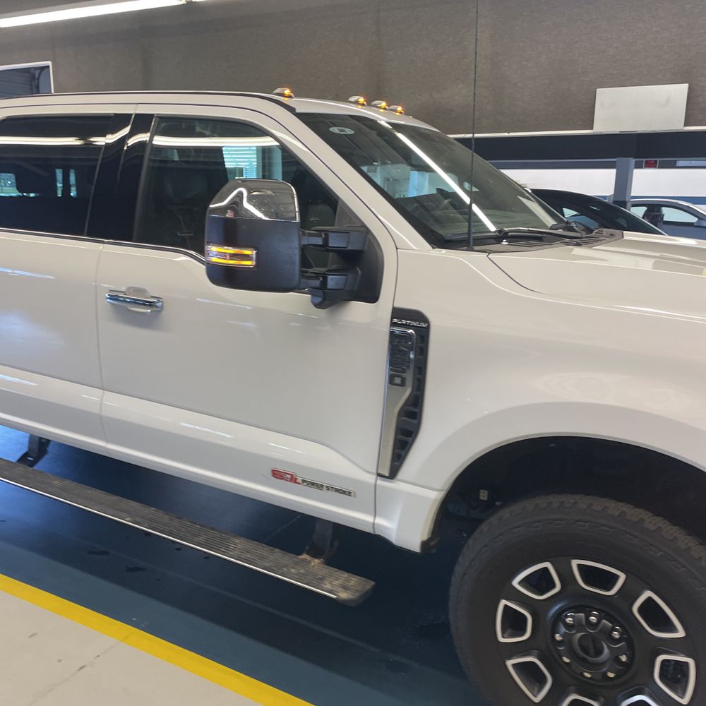 2024 Ford F-250 Super Duty Platinum