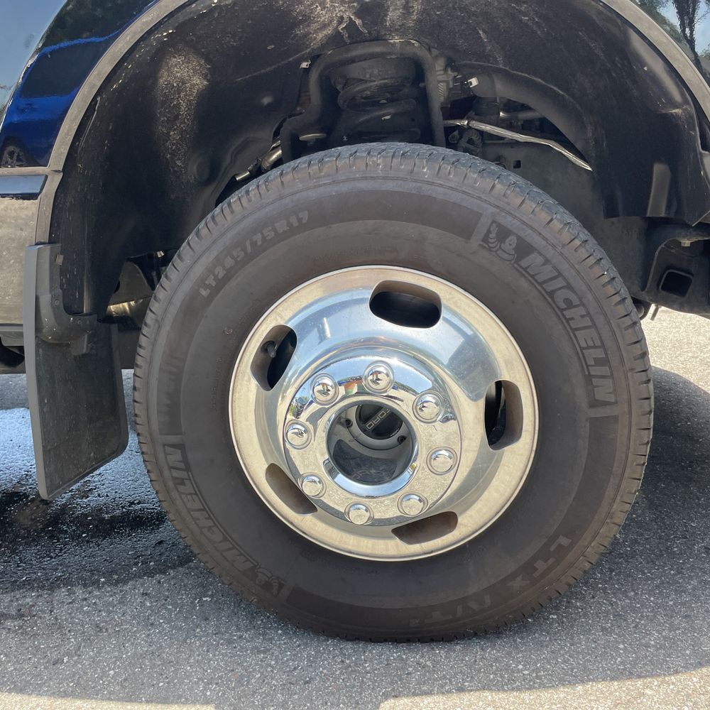 2023 Ford F-350 Super Duty Platinum
