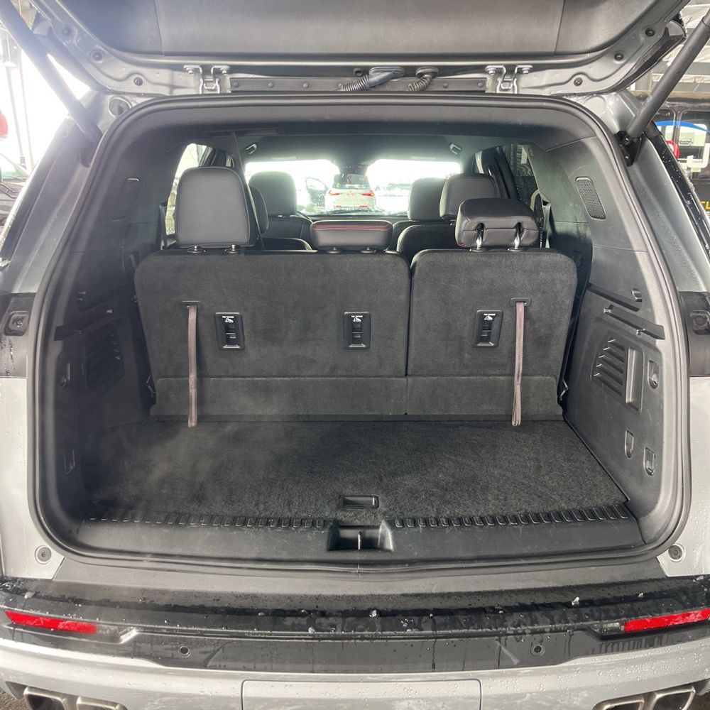 2025 Chevrolet Traverse Z71