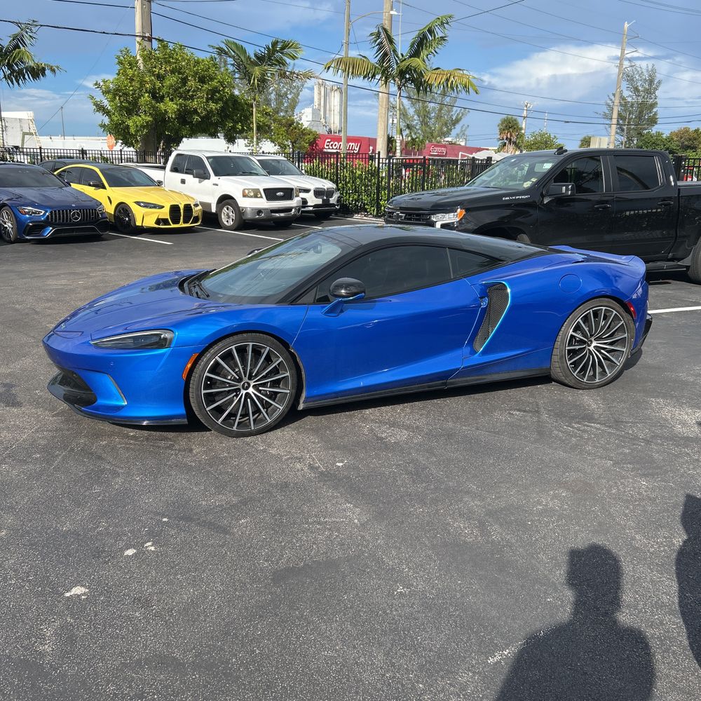 2021 McLaren GT  2D Coupe