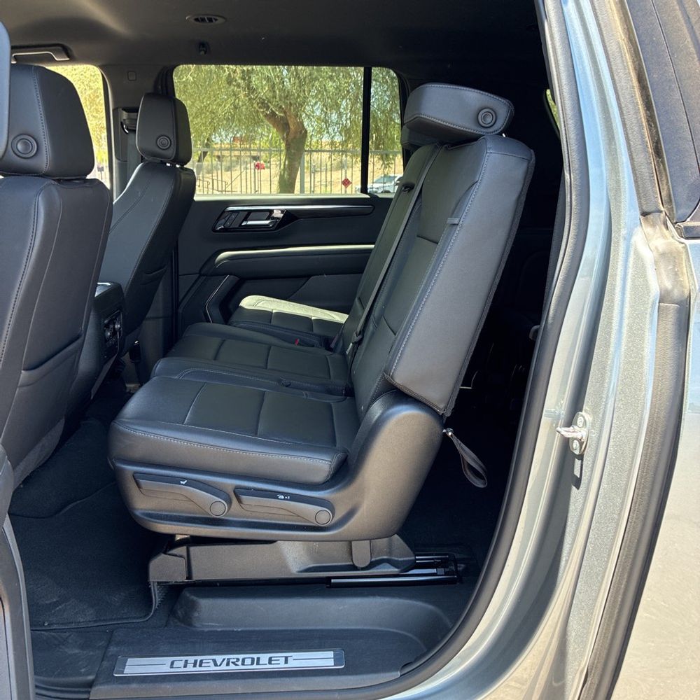 2025 Chevrolet Suburban Z71