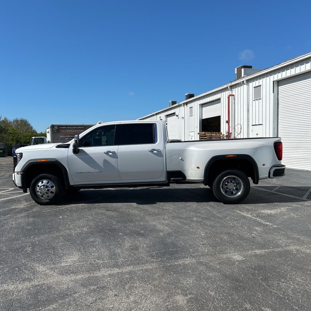 2025 GMC Sierra 3500HD Denali Ultimate