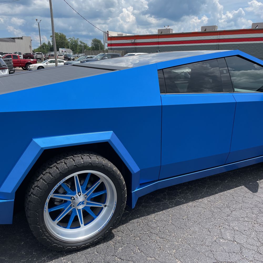2024 Tesla Cybertruck Base