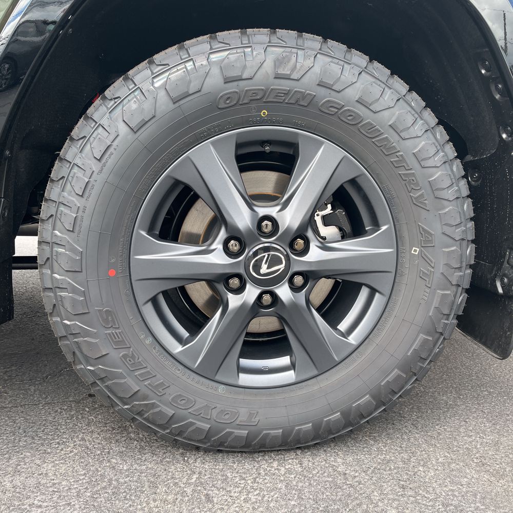 2025 Lexus LX 700h Overtrail