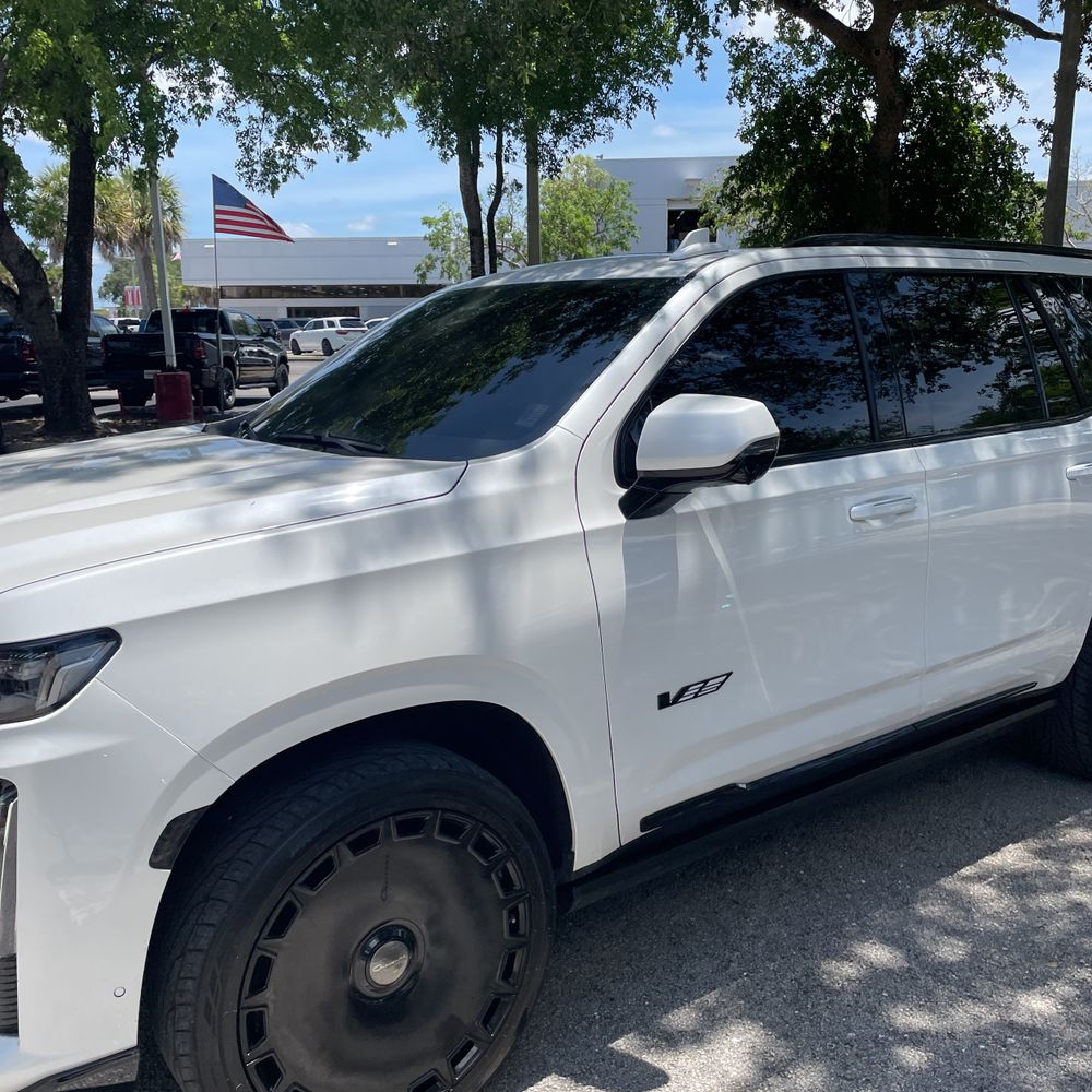 2023 Cadillac Escalade-V Base
