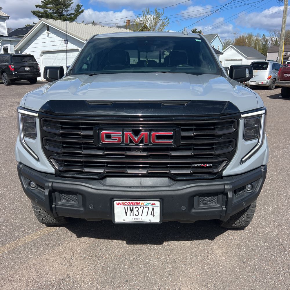 2024 GMC Sierra 1500 AT4X