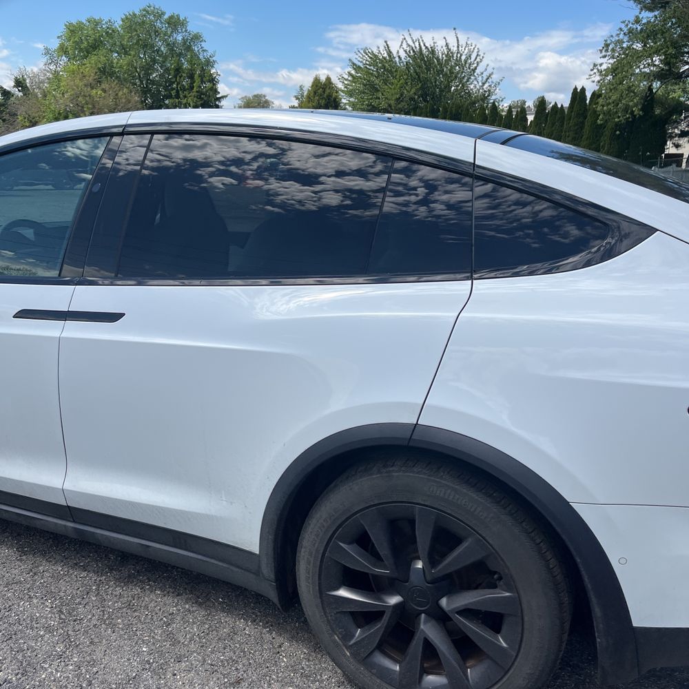 2022 Tesla Model X Base
