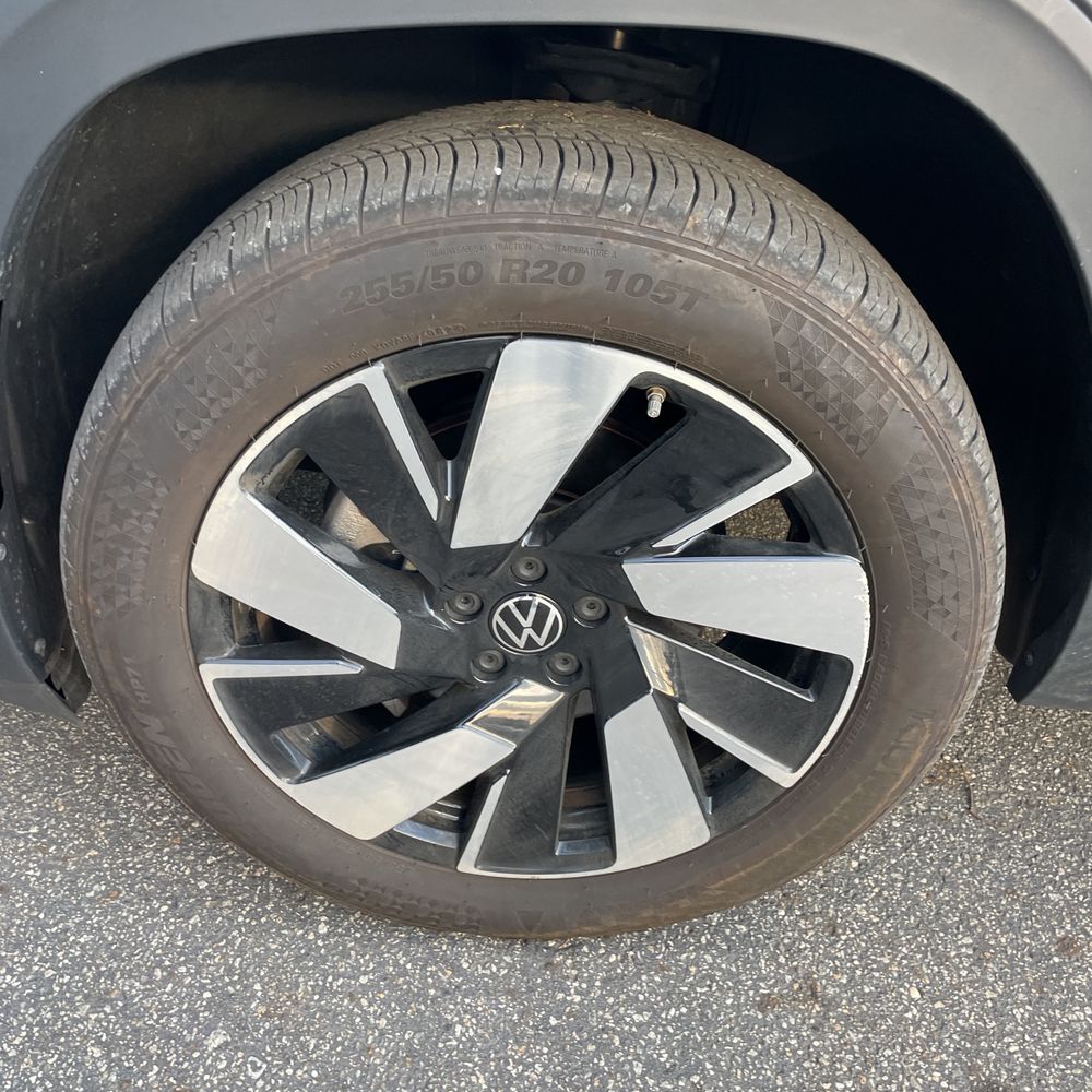 2024 Volkswagen Atlas Cross Sport SE 4Motion