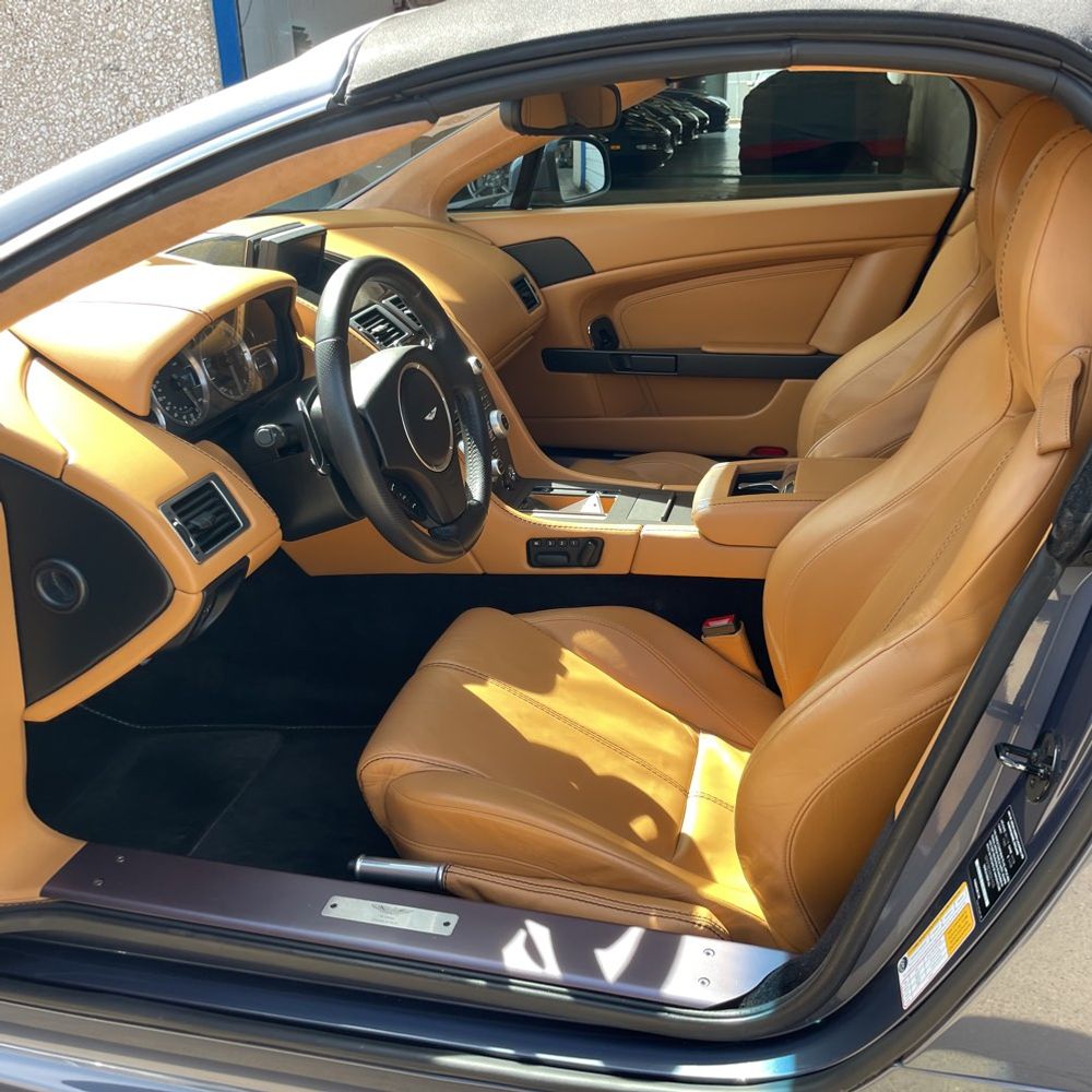 2010 Aston Martin Vantage V8