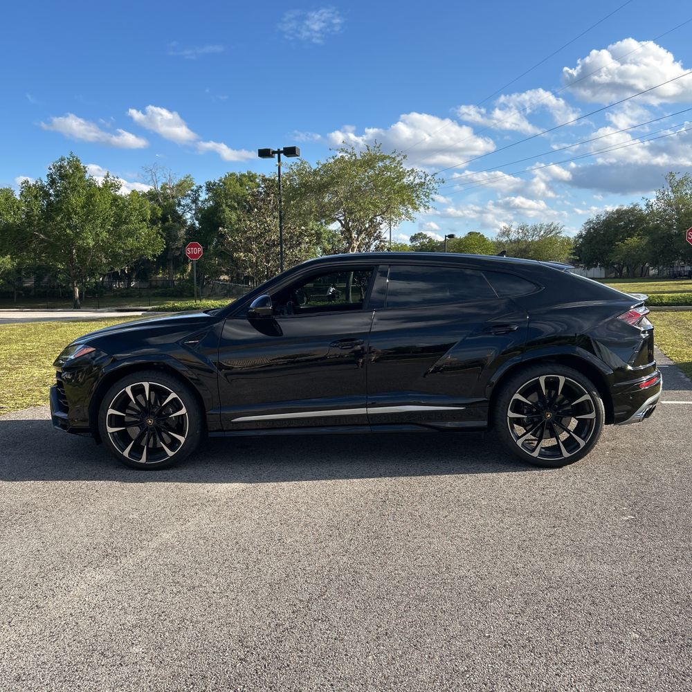 2019 Lamborghini Urus