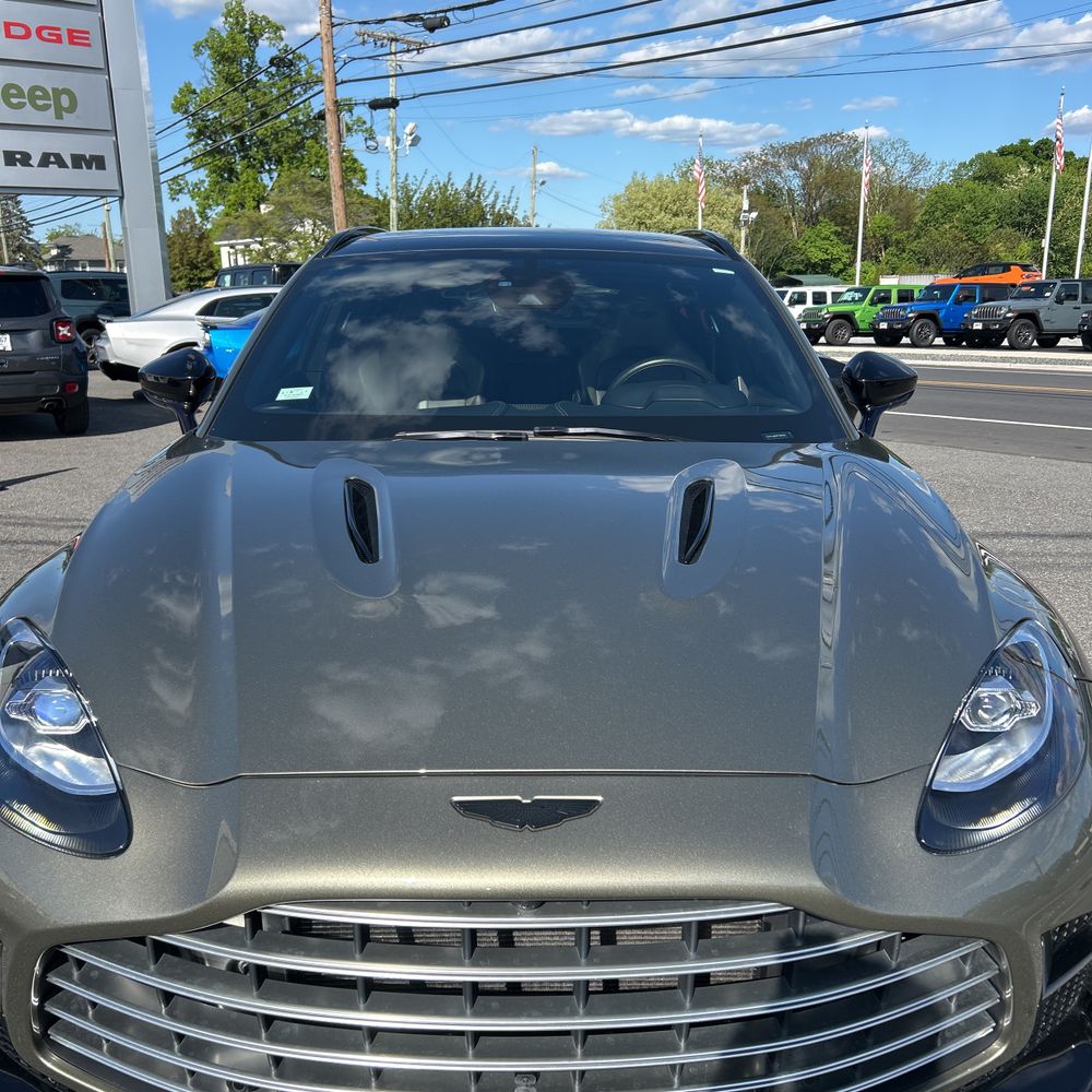 2024 Aston Martin DBX 707