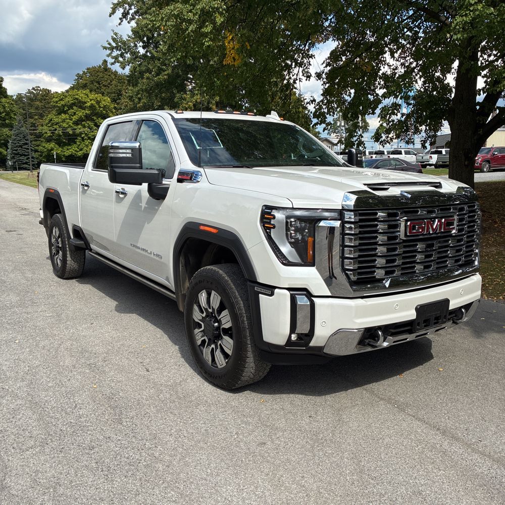 2025 GMC Sierra 3500 Denali