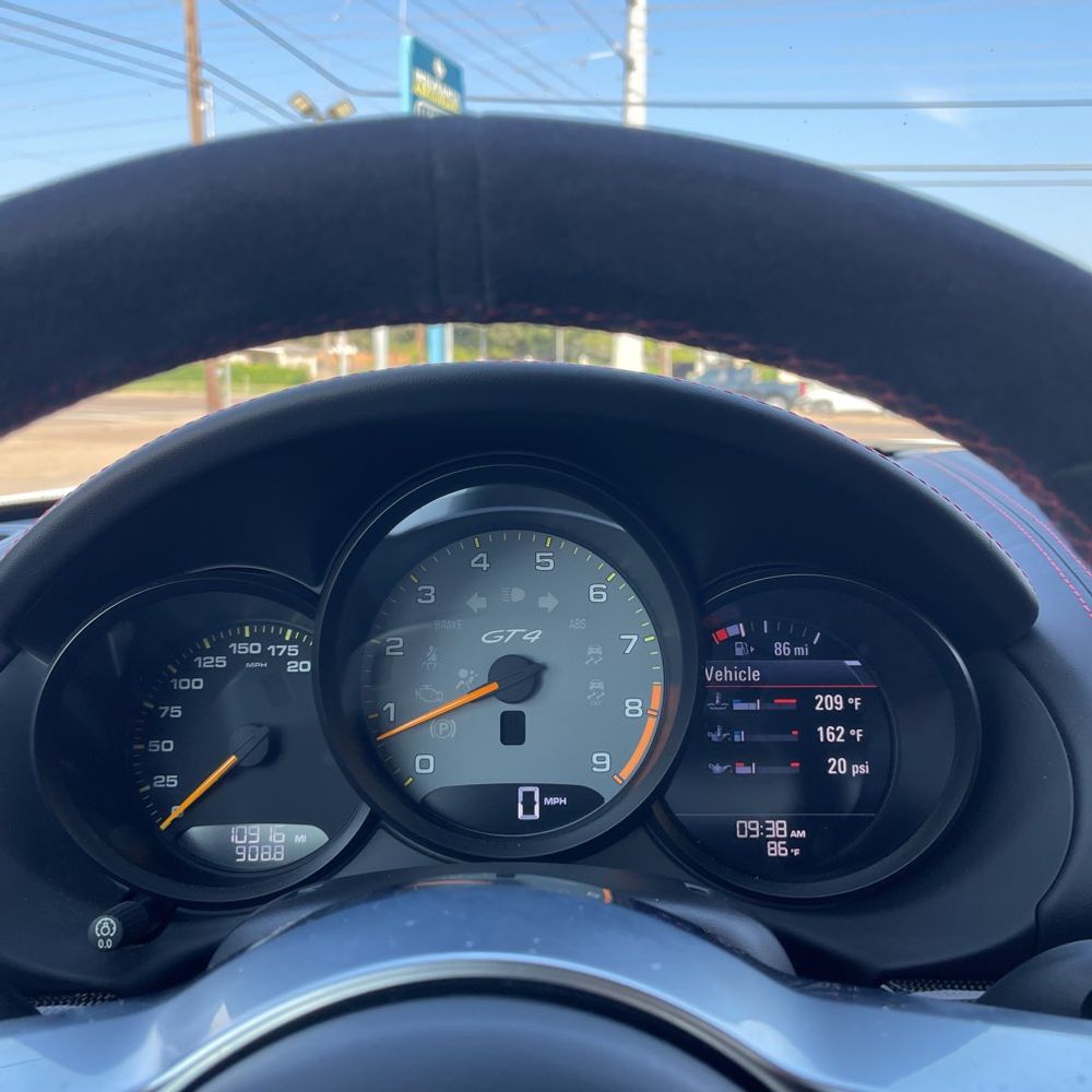 2016 Porsche Cayman GT4